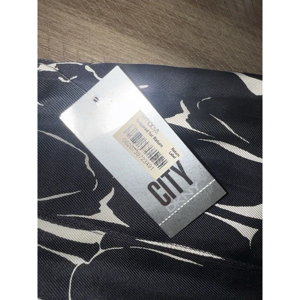 NWT DKNY Black Cream Tulip Print 100% Silk A-Line Skirt Box Pleated Size 4 $109